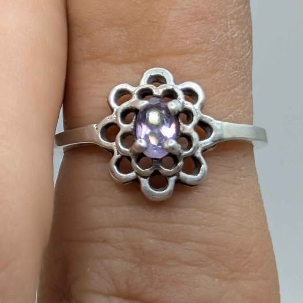 Vintage Amethyst Filigree Dainty Sterling Silver Ring Size 5 3/4